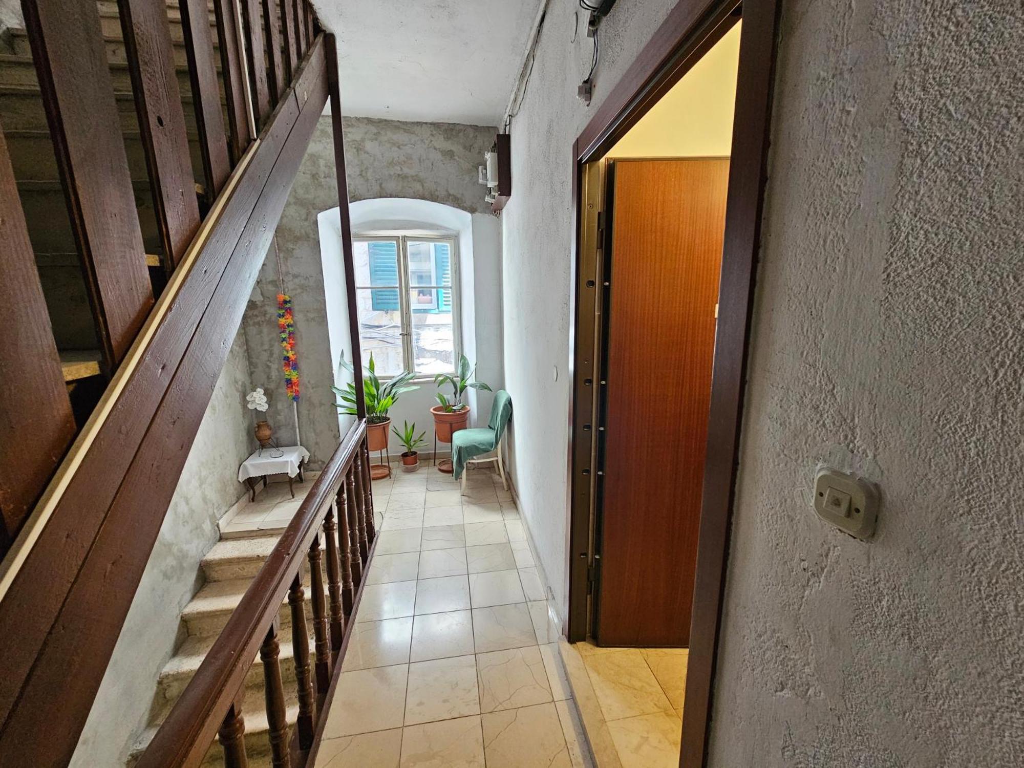 Center Room D16 In The Ancient Roman Palace Split Bagian luar foto